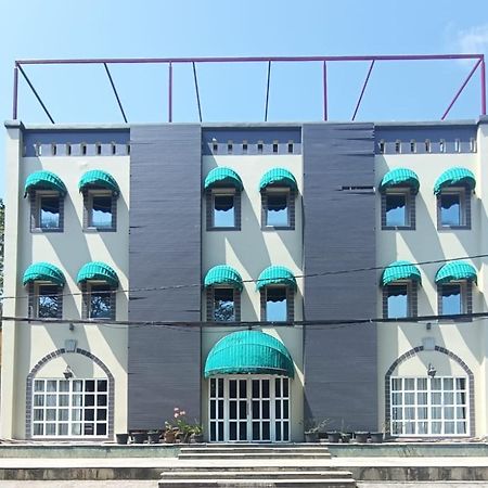 Diviyum Manor Hotel Port Blair Exterior photo