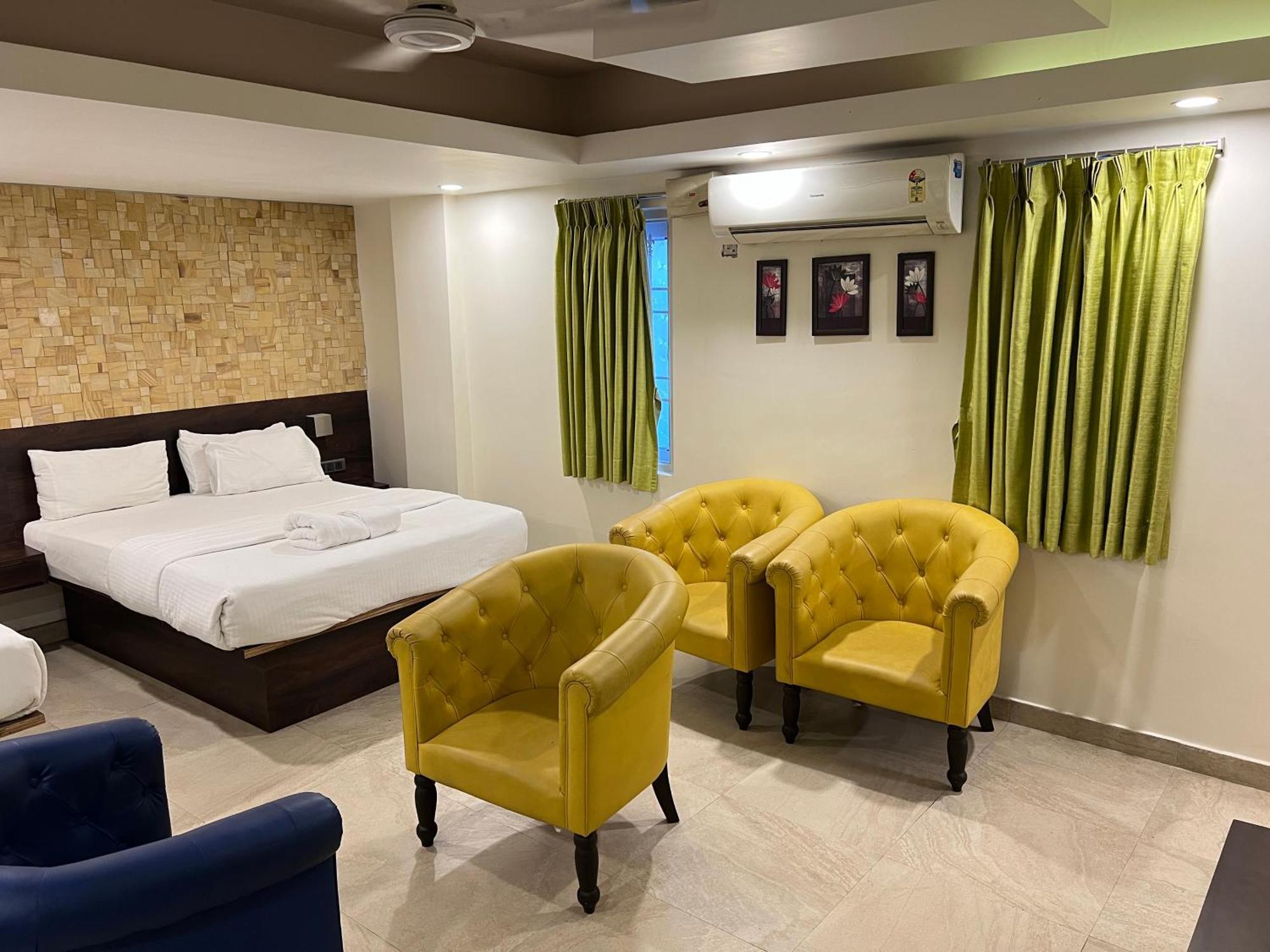 Diviyum Manor Hotel Port Blair Exterior photo