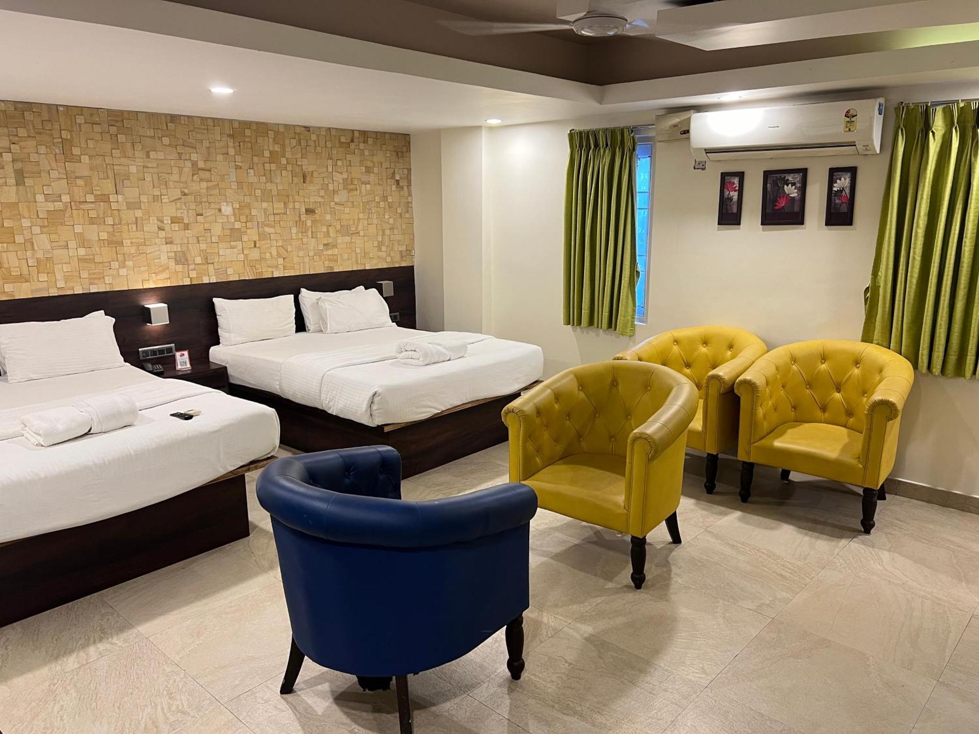 Diviyum Manor Hotel Port Blair Exterior photo
